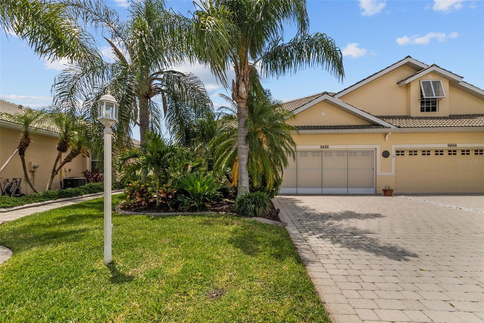 9486 HAWK NEST Lane – photo 1