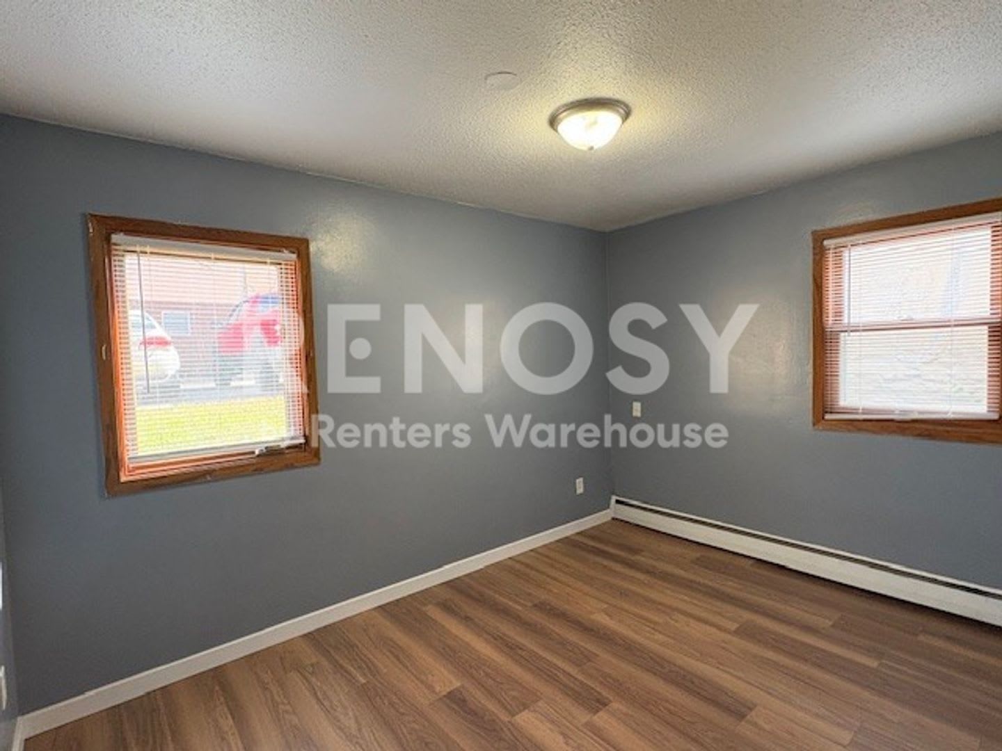 Move in Ready 2 Bedroom 1 Bath Unit in South Minneapolis – photo 1