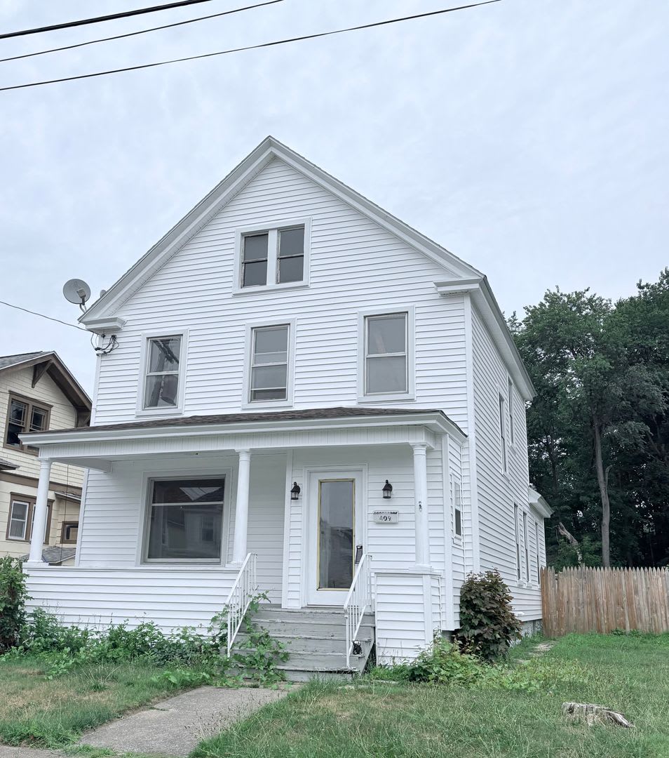 409 Healy Ave – photo 1