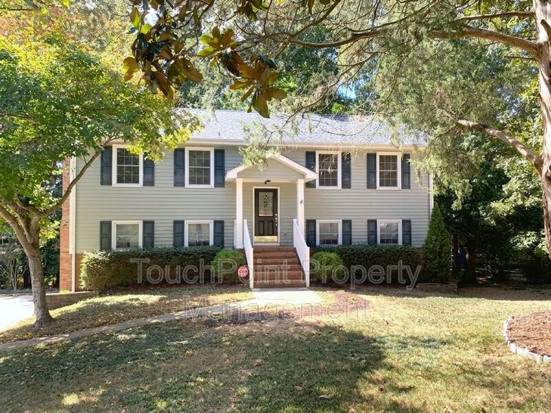 1114 Glenshannon Rd – photo 1 of 391