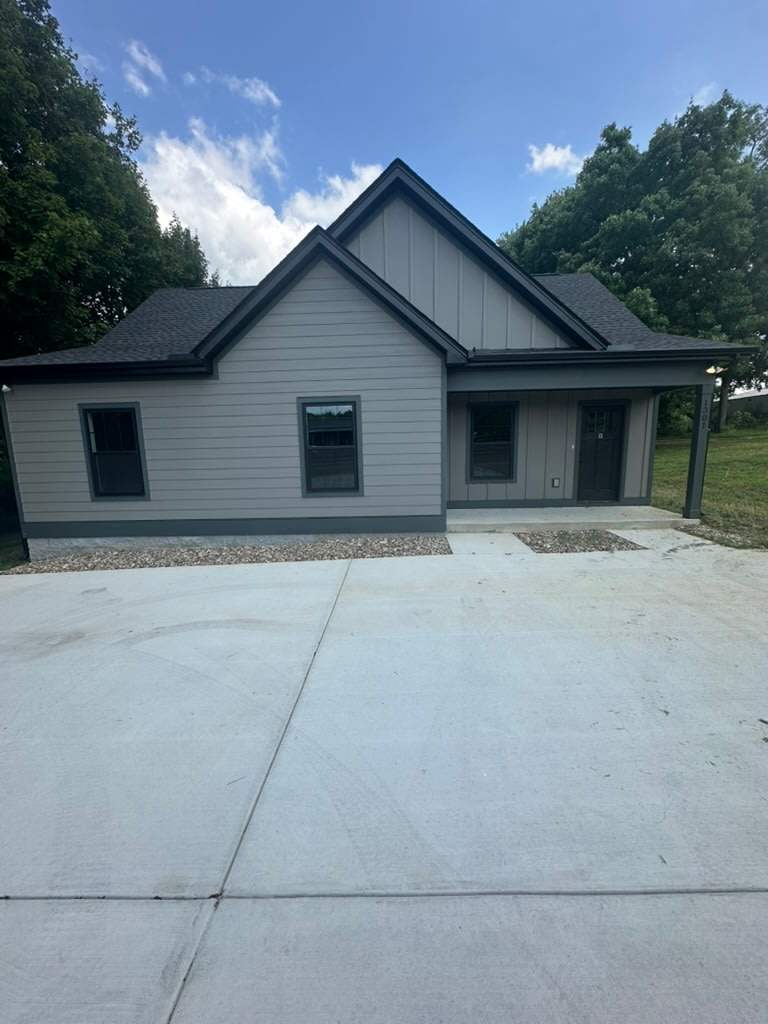 1301 North Church Street – photo 1 of 9
