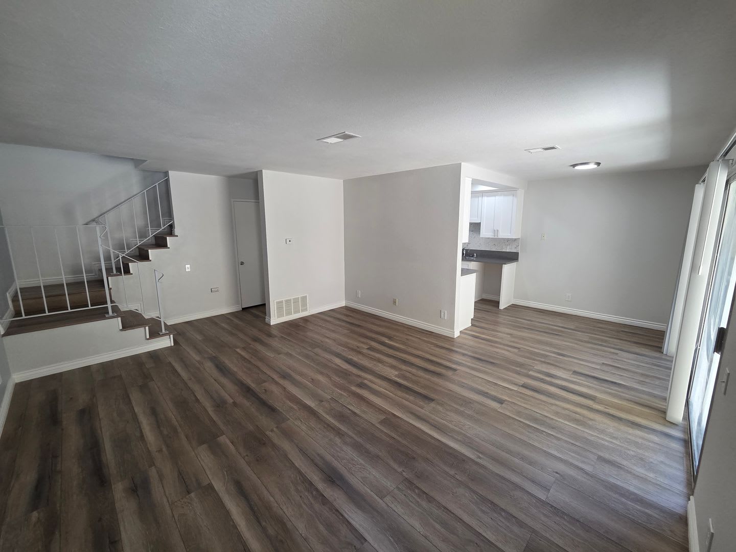 Large 2 Bedroom Home in Haceinda Heights! – photo 1 of 12