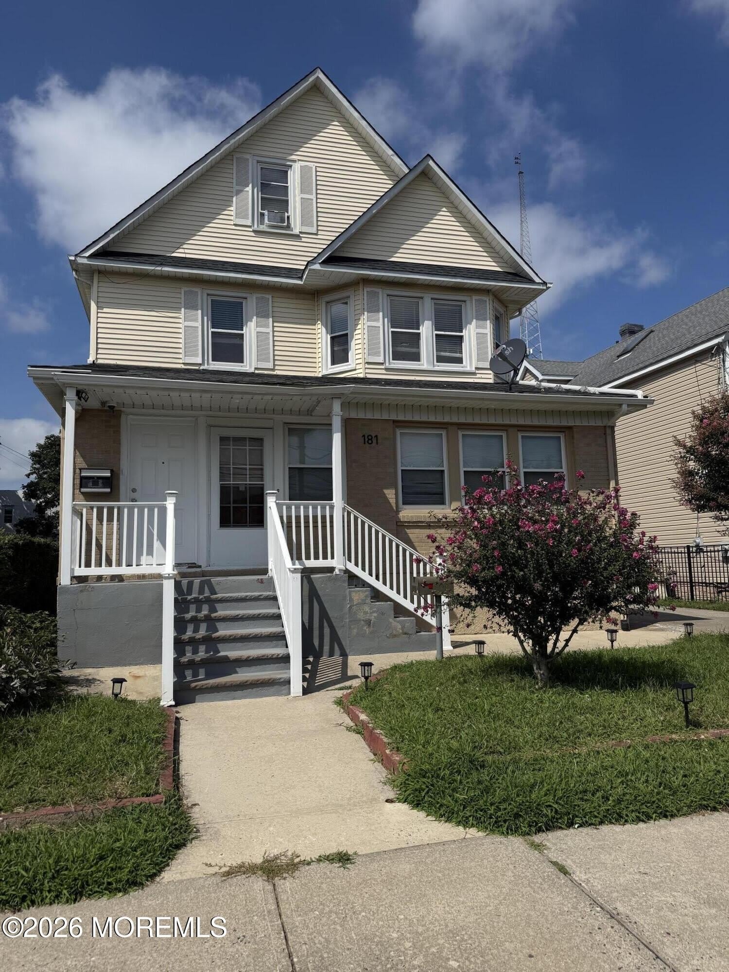 181 Garfield Avenue – photo 1