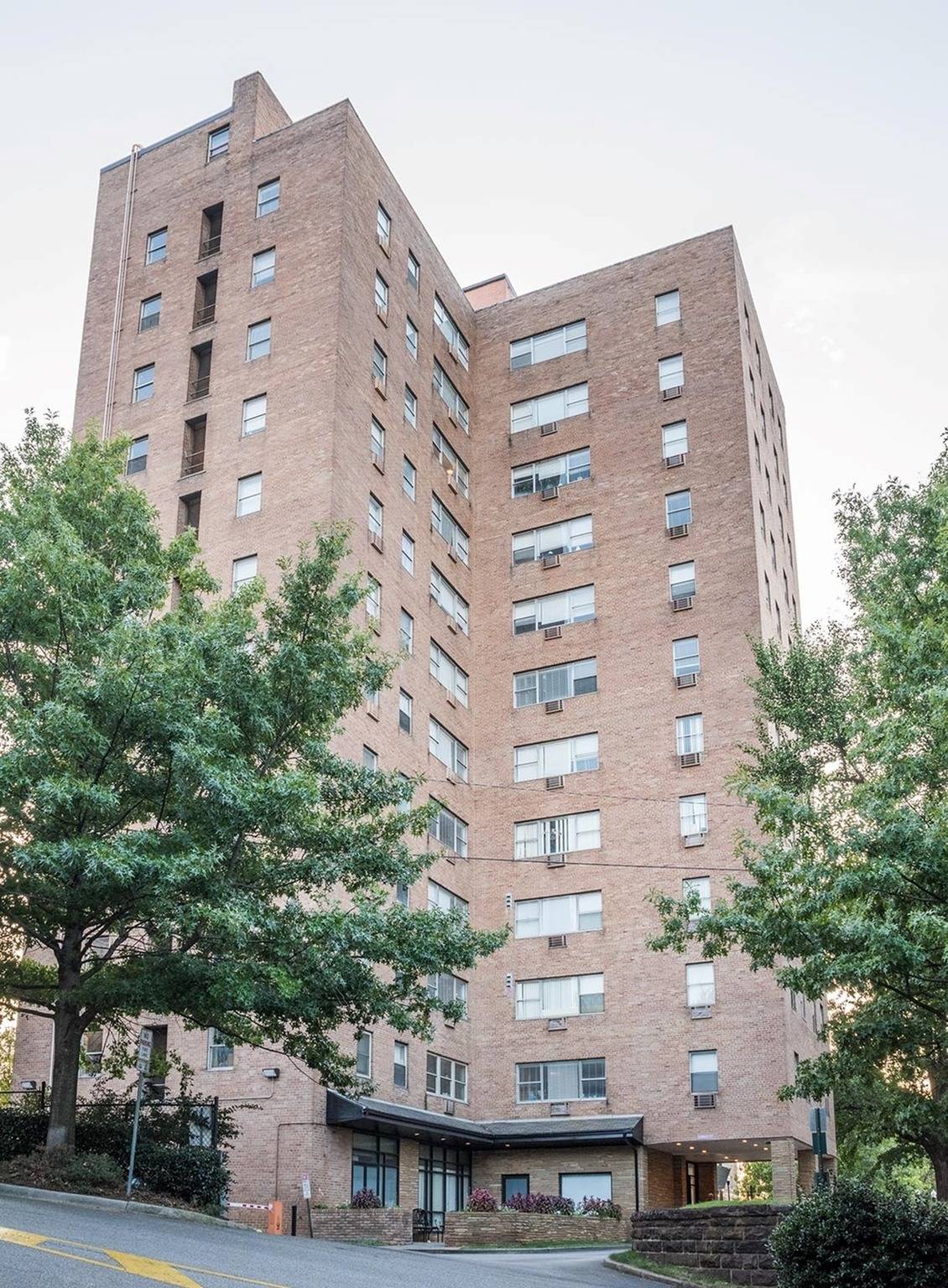 Highland Towers – photo 1