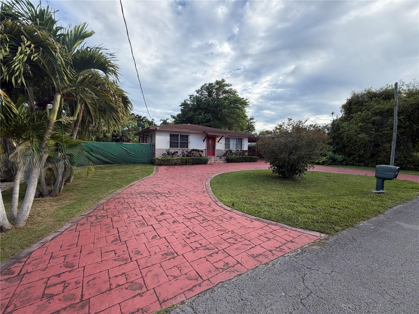 6318 Southwest 27th Street – photo 1