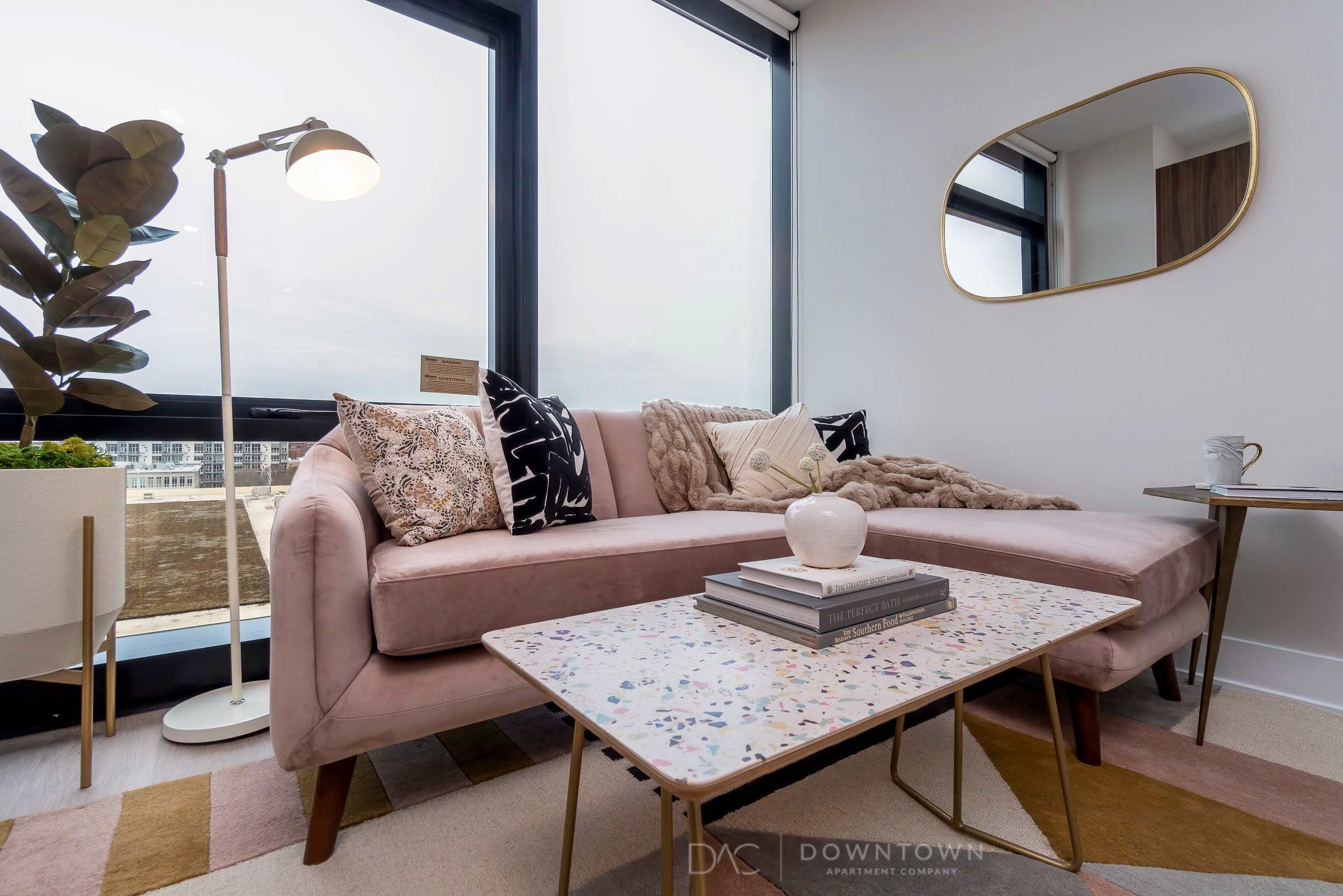 1143 W Van Buren St – photo 1