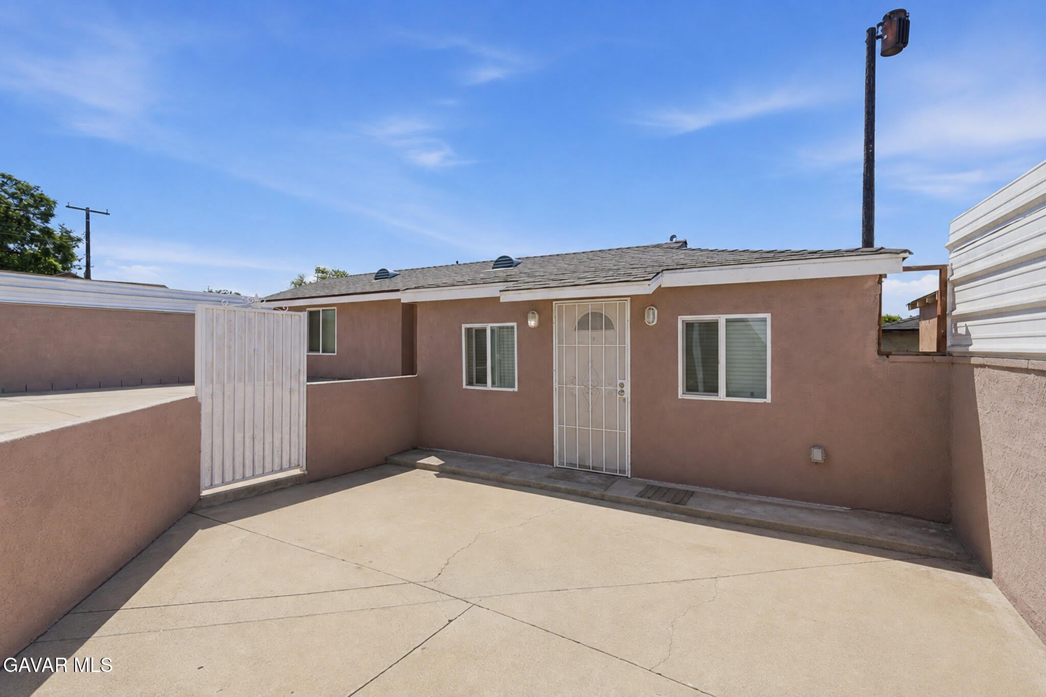 2048 W 112th Street – photo 1 of 14