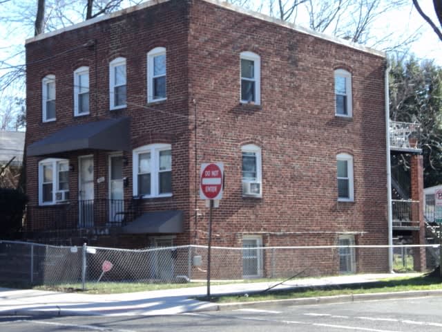 4601 Blaine St Ne 1 – photo 1