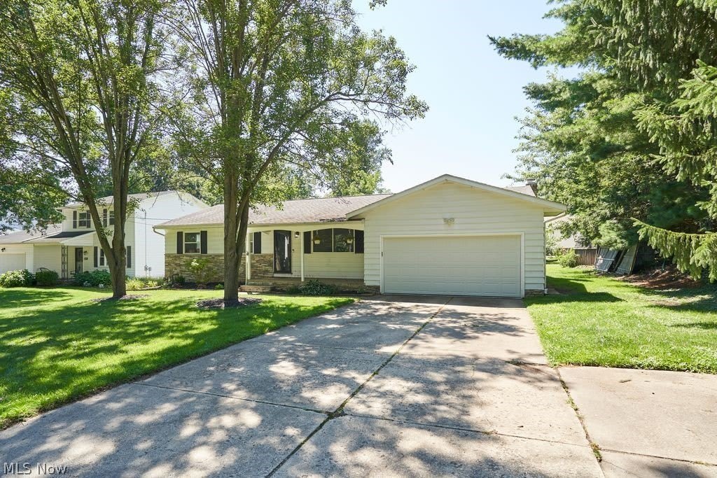 432 Mackinaw Avenue – photo 1 of 161
