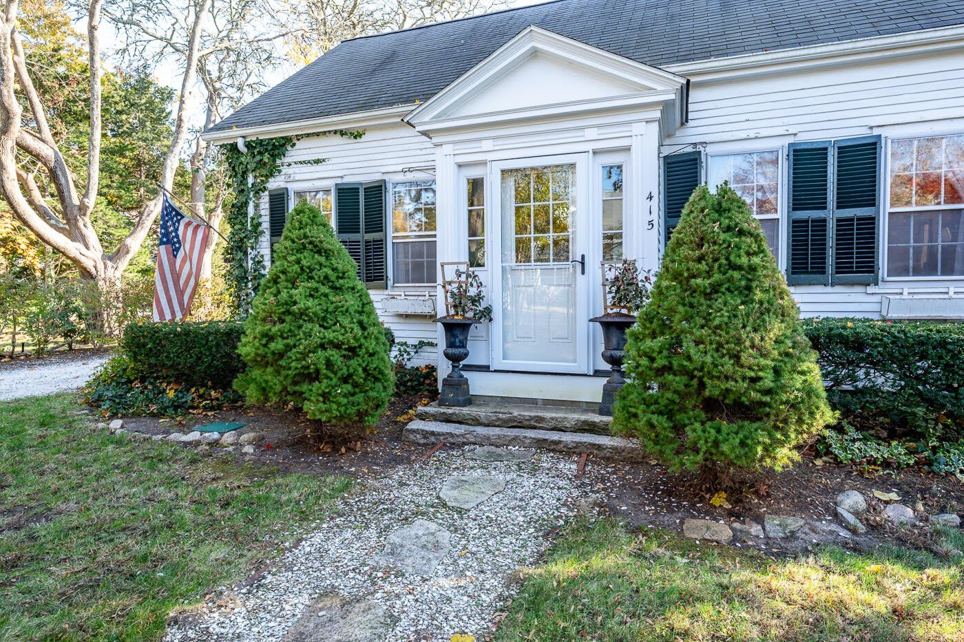 415 Barlows Landing Road – photo 1 of 33