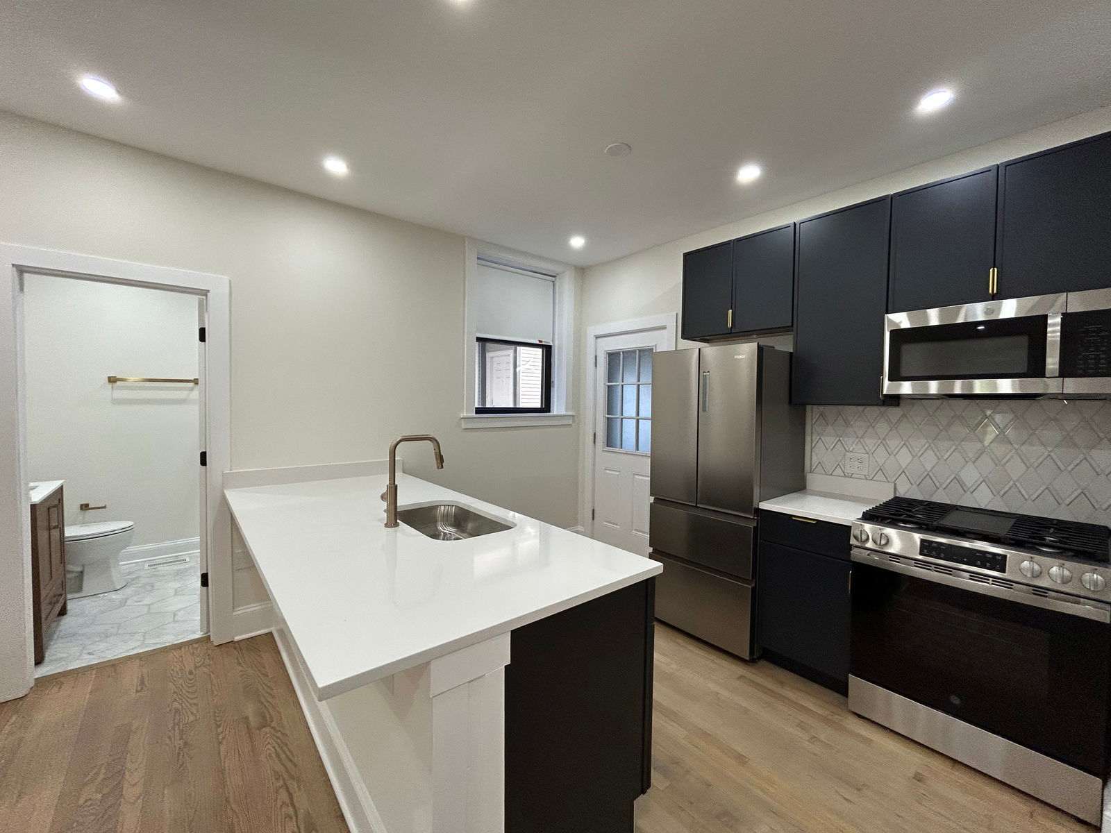 4636 North Hamilton Avenue – photo 1