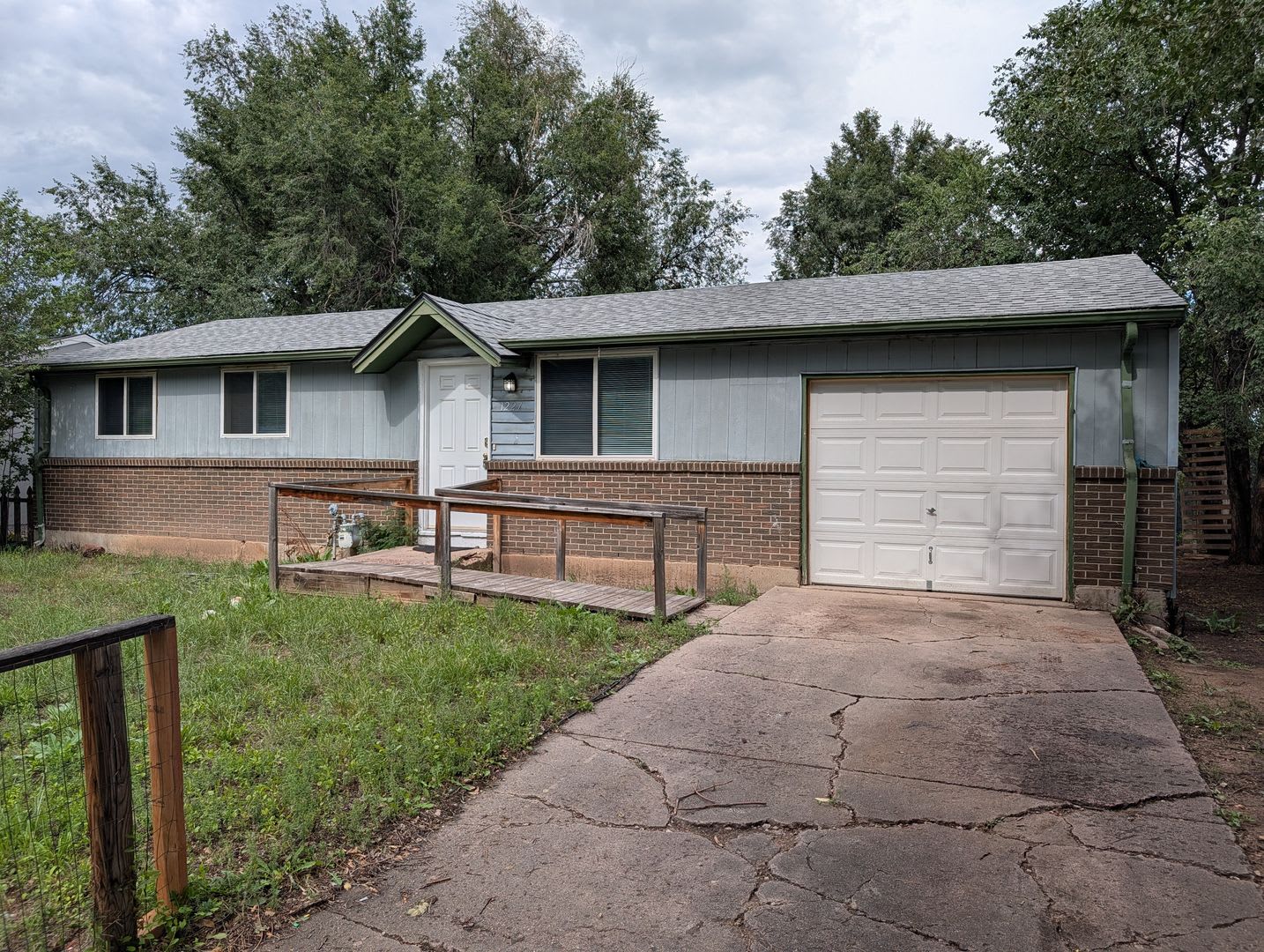 3 Bed 1 Bath With Big Backyard Available Now – photo 1 of 60