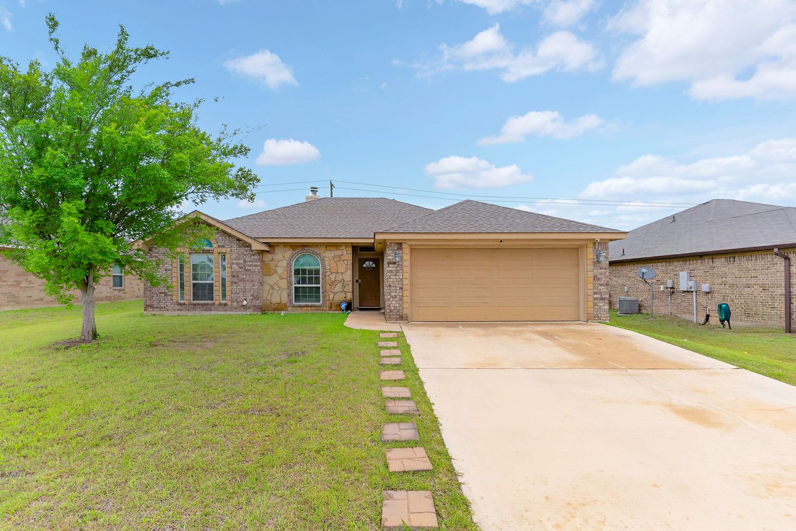 6005 Newcastle Dr. – photo 1