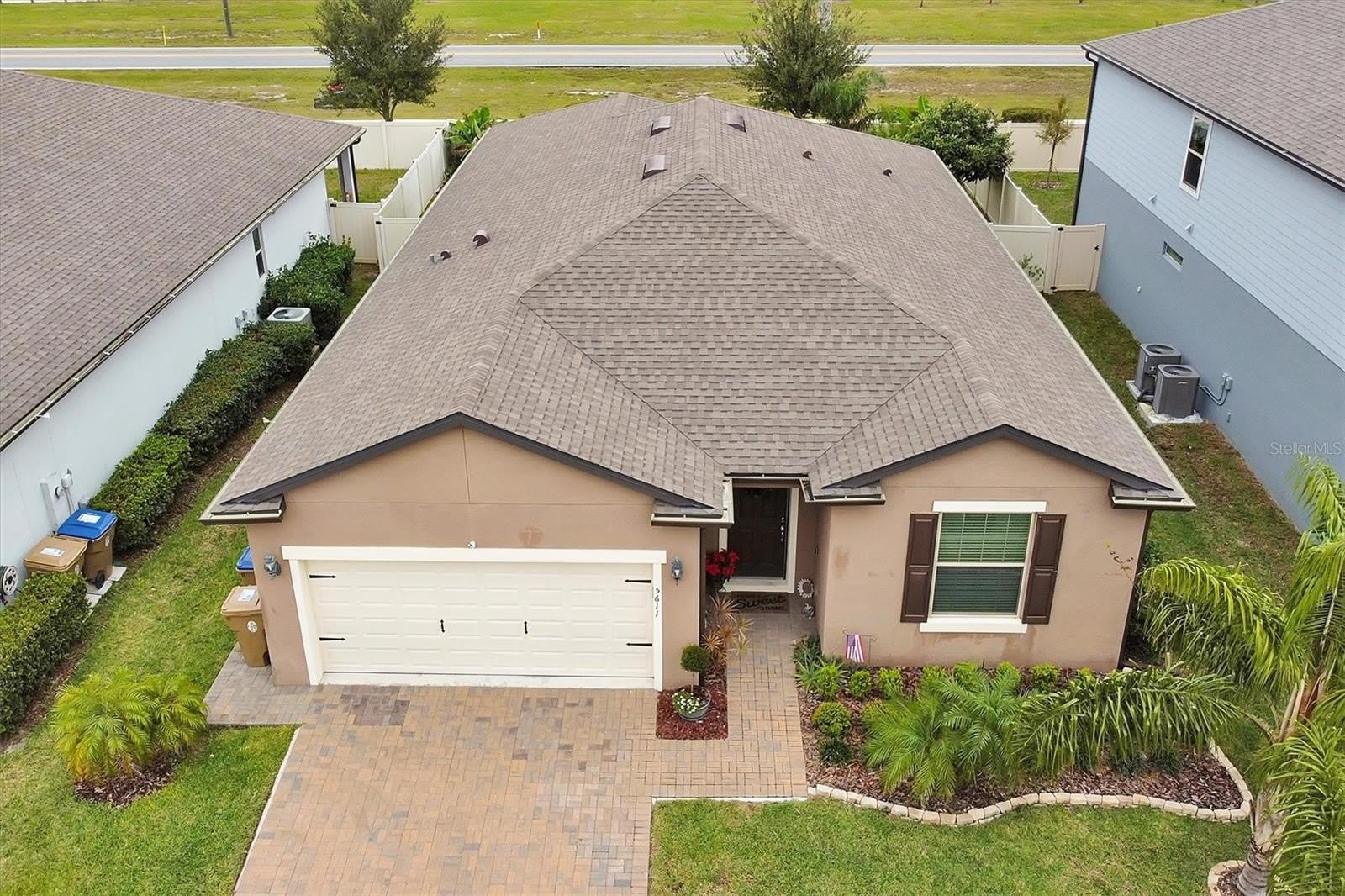 5611 BARLETTA Drive – photo 1