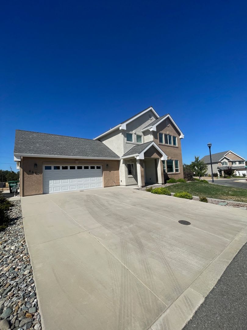 STUNNING 3 BED / 2 BATH HOME OFF OASIS ROAD – photo 1