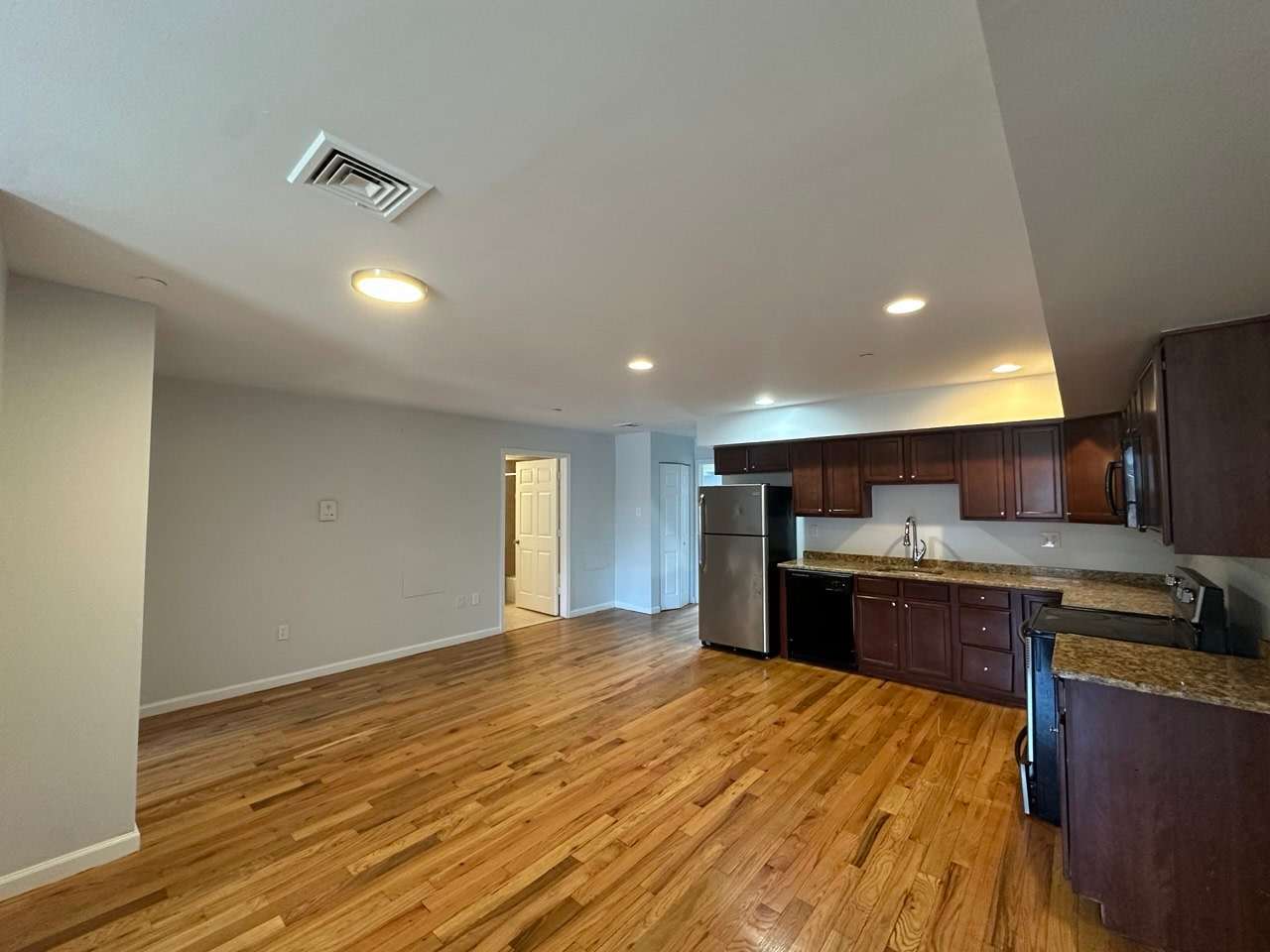 3429 N Sydenham St – photo 1