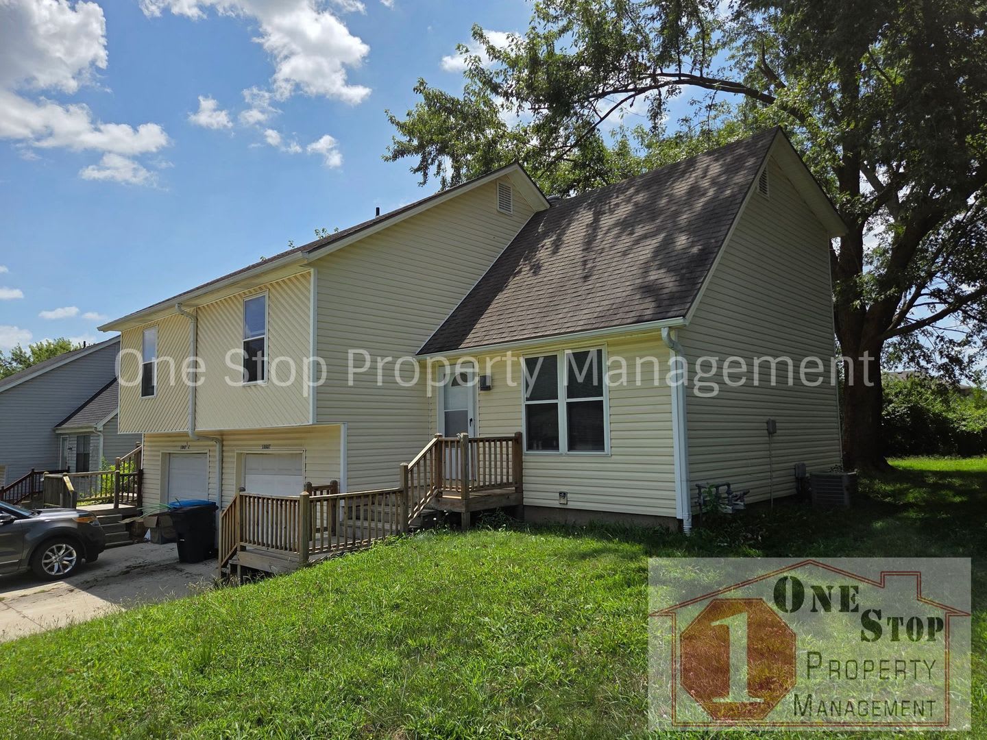 Spacious 3 Bedroom 1 Bathroom Duplex For Rent – photo 1 of 212