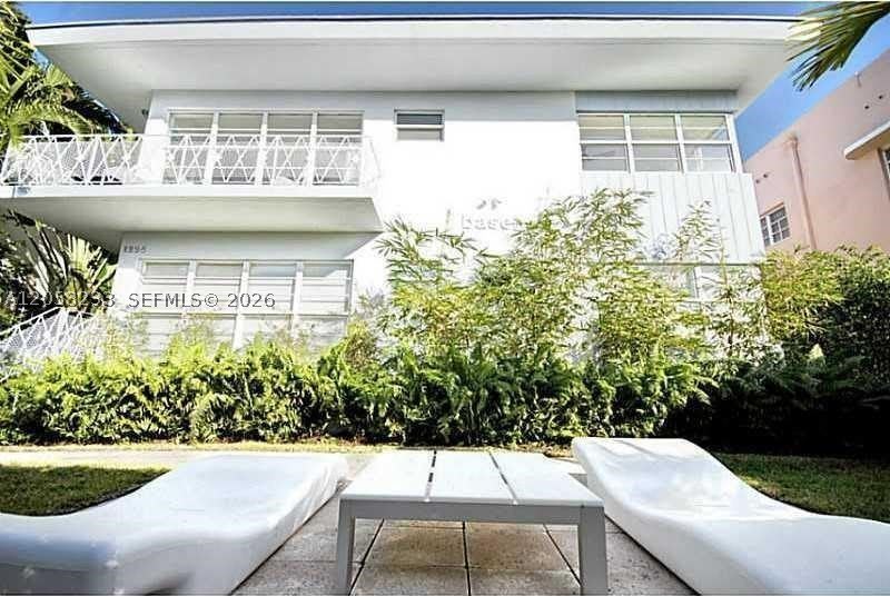 1235 Euclid Ave – photo 1