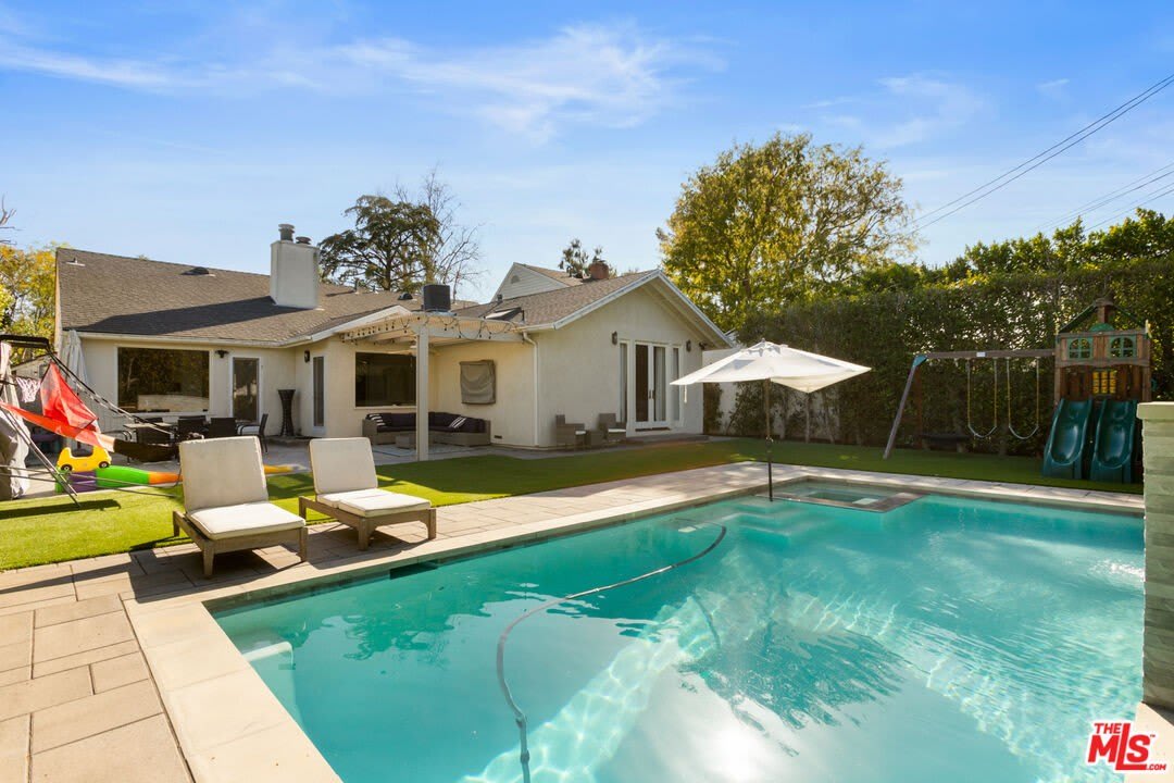 12419 Sarah St – photo 1