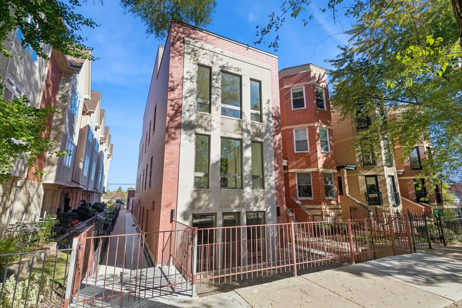 2323 N Lister Avenue – photo 1