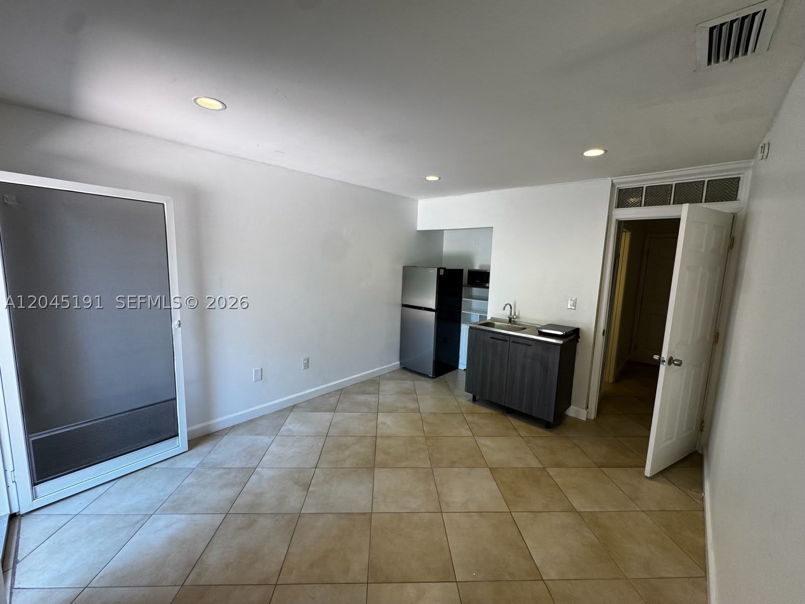 158 SW 96th Ct – photo 1 of 7