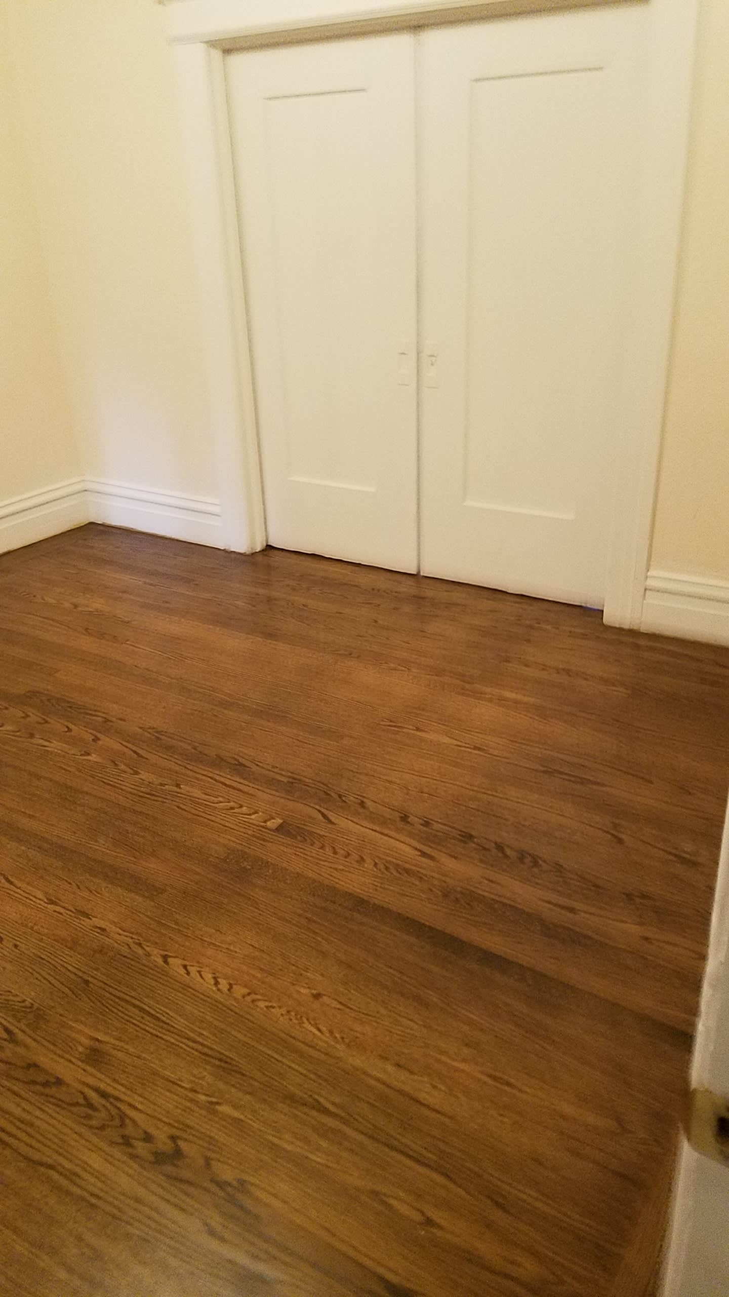 686 Oak Street – photo 1