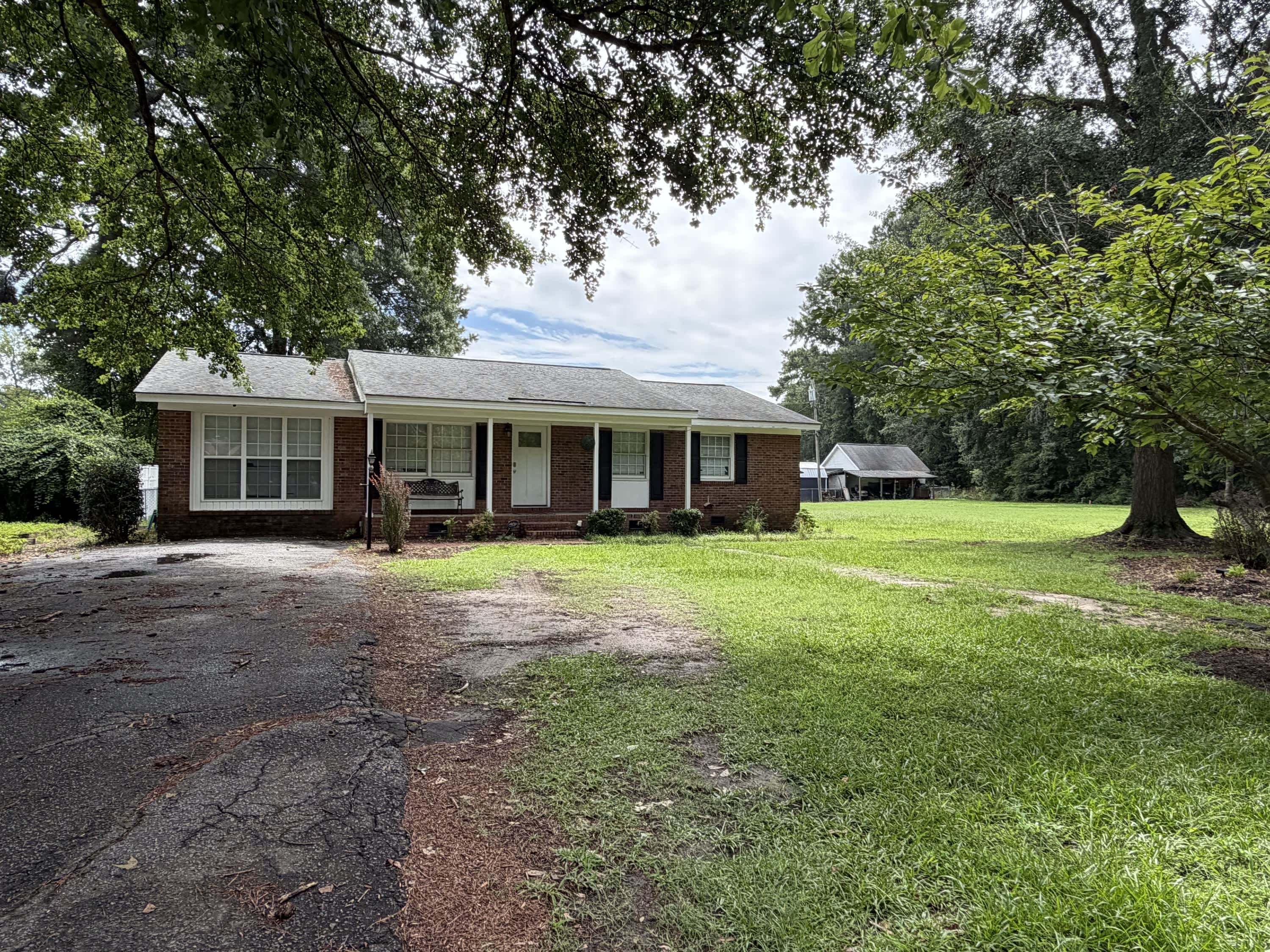 3710 Robinson Street – photo 1 of 31