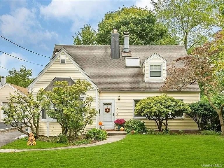 7 Wendover Road – photo 1 of 19