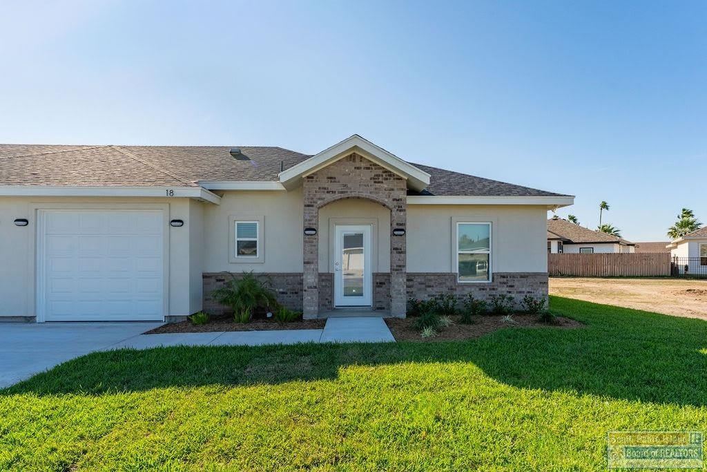 18 N Bay Hill Dr. – photo 1