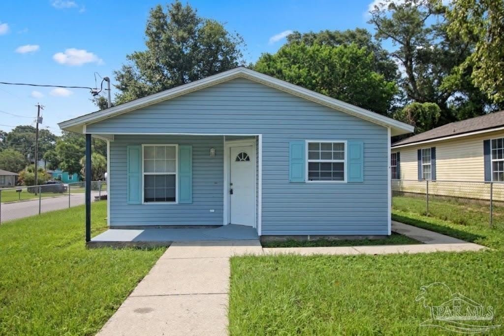 624 N G St – photo 1