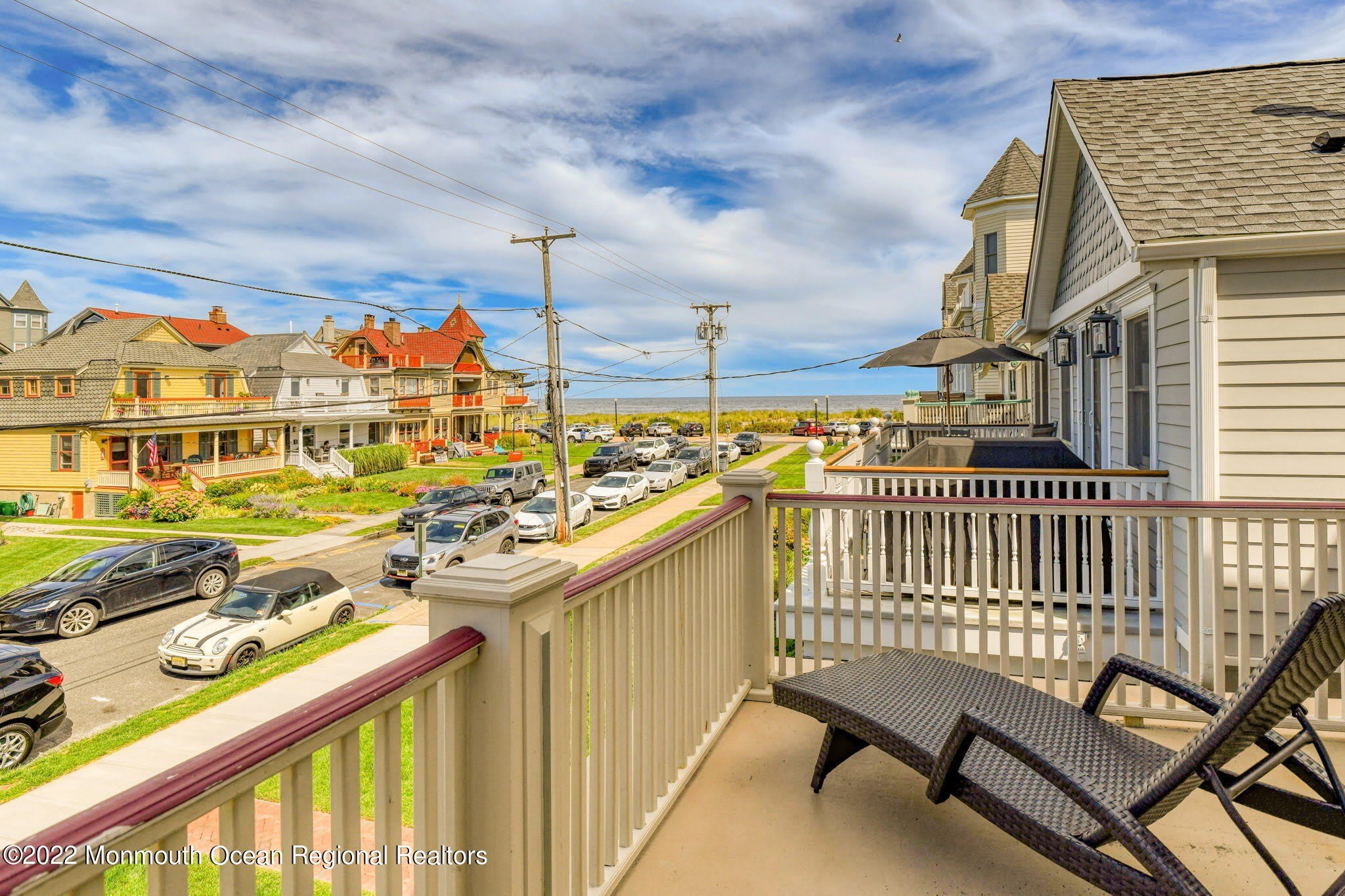 8 Surf Avenue – photo 1