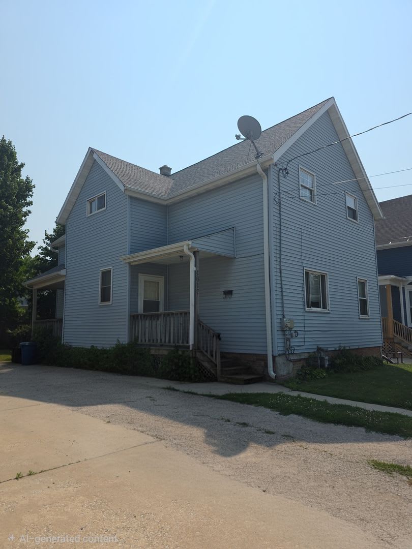Spacious 5BR Home with Eat-In Kitchen – photo 1