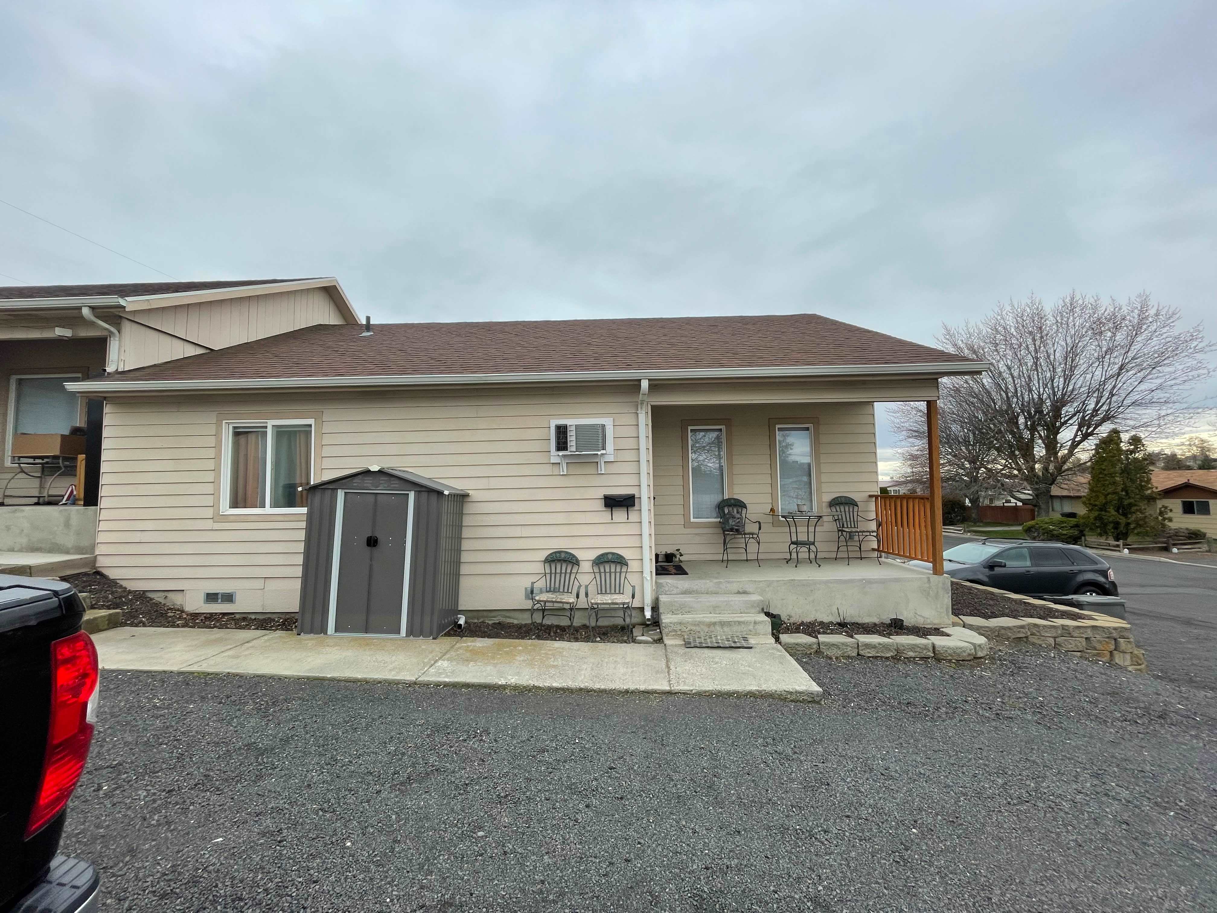 505 W 3rd Ave – photo 1 of 7