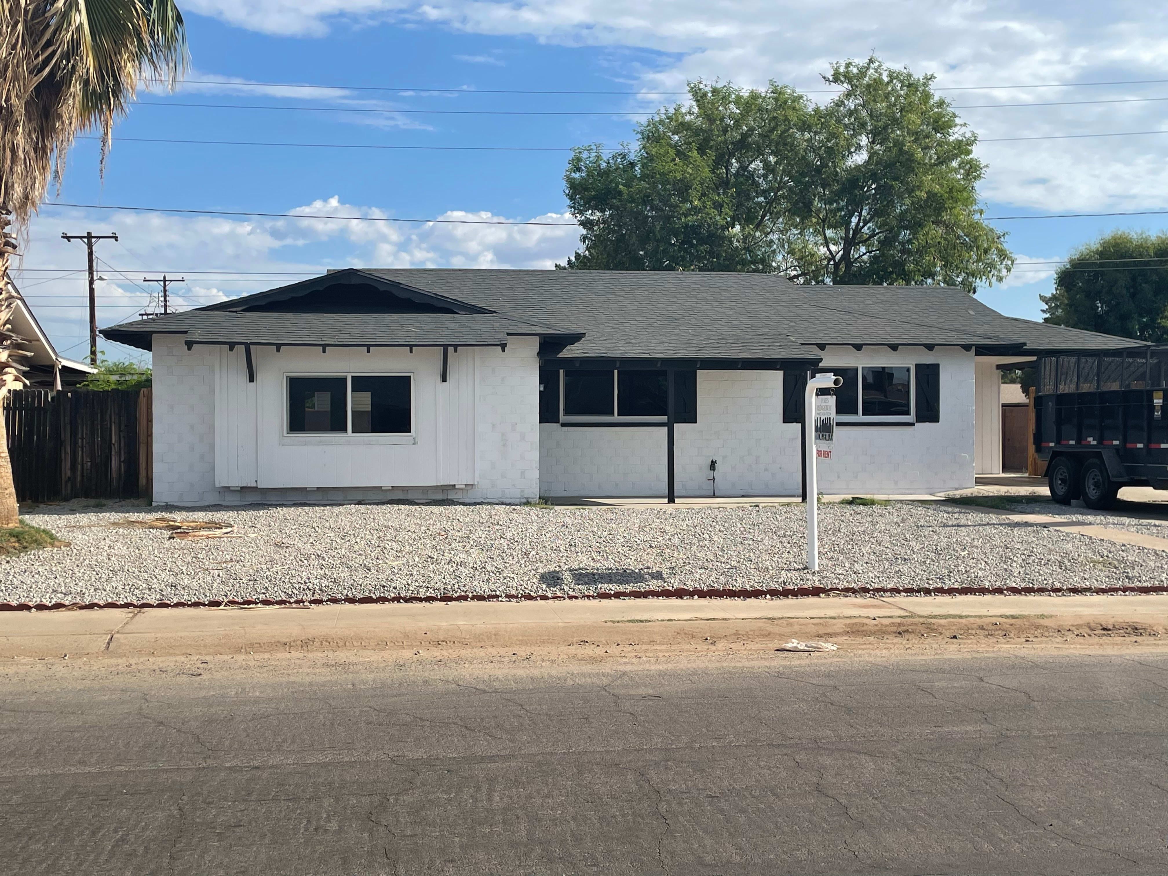 4102 W Rose Ln – photo 1