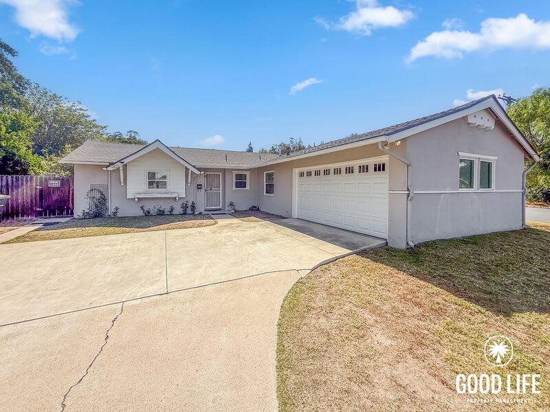 14213 Tobiasson Rd – photo 1 of 181
