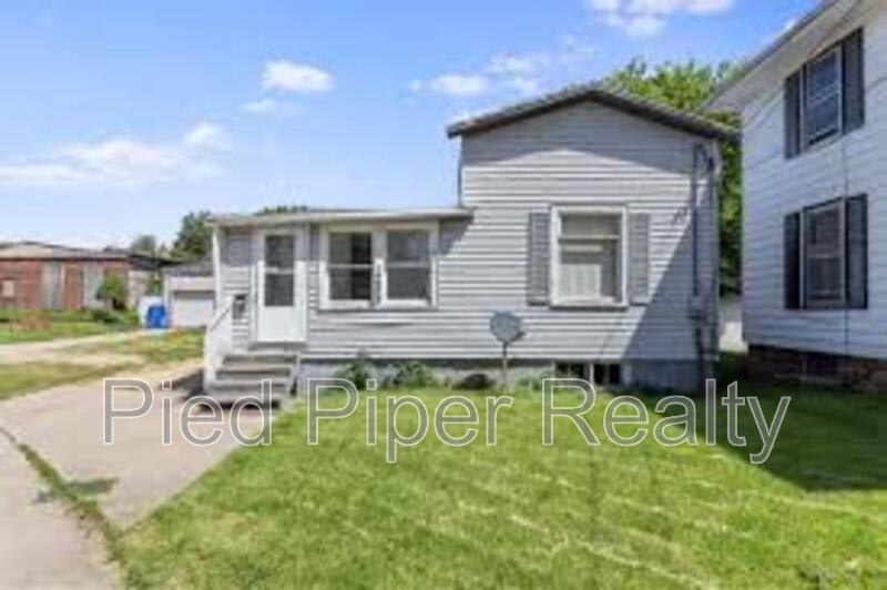 1265 South Galena Avenue – photo 1