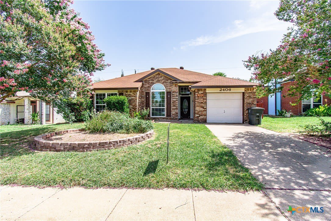 2406 Cactus Drive – photo 1