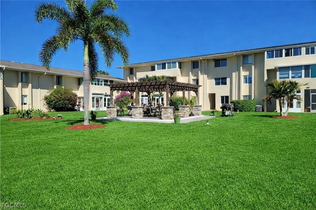 333 Joel Boulevard – photo 1