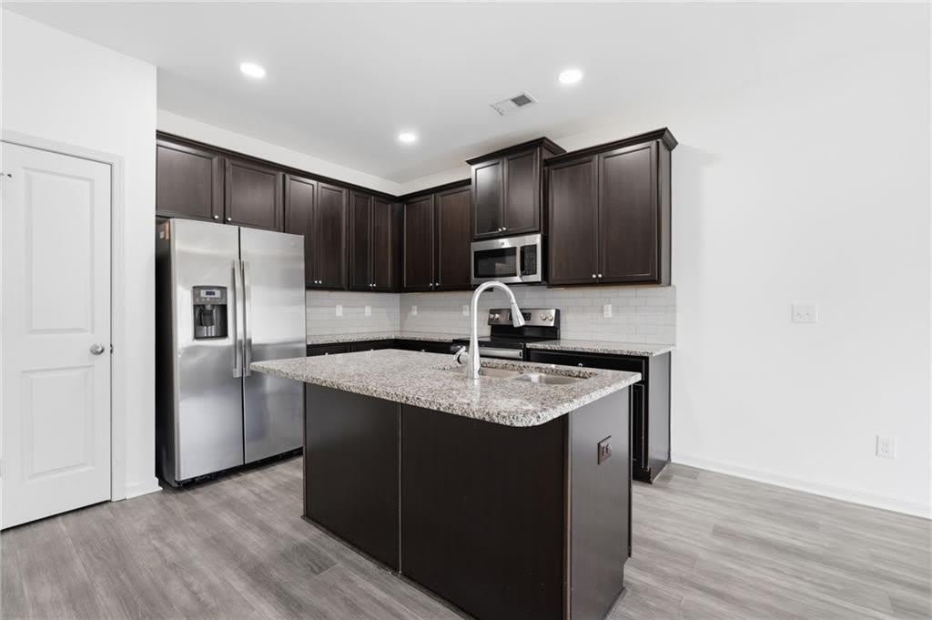 7134 Gladstone Circle – photo 1