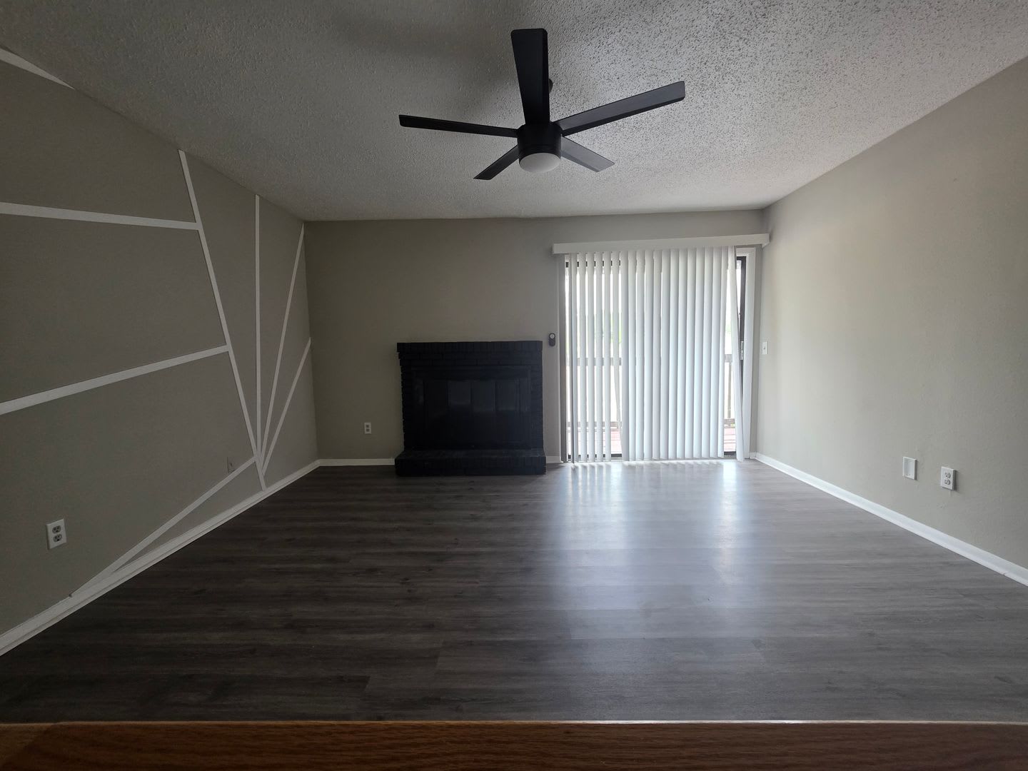 207 Weddell Street – photo 1 of 10
