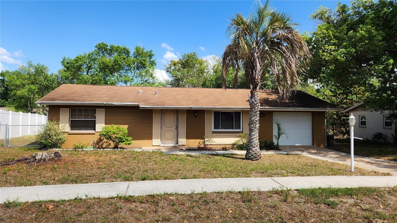 4518 YORKSHIRE Avenue – photo 1 of 330