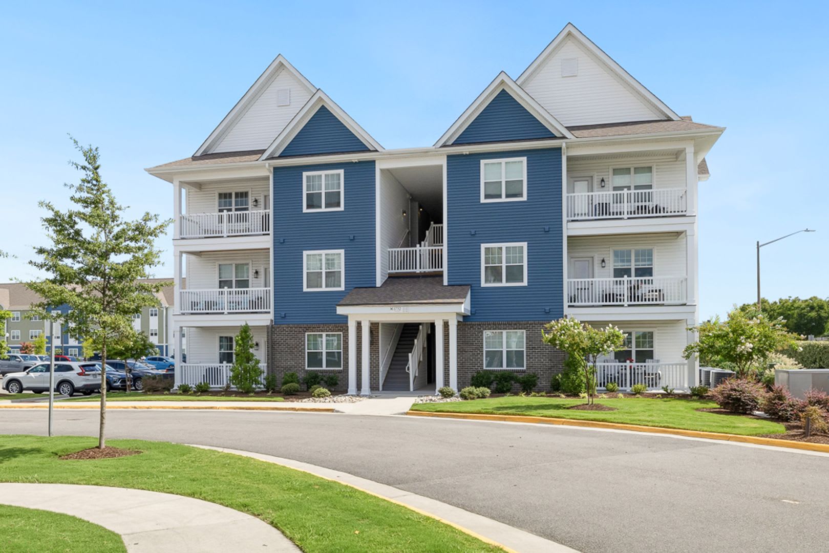 Like-new 2 bedroom, 2 bathroom condo in the desirable Spence Crossing community! – photo 1