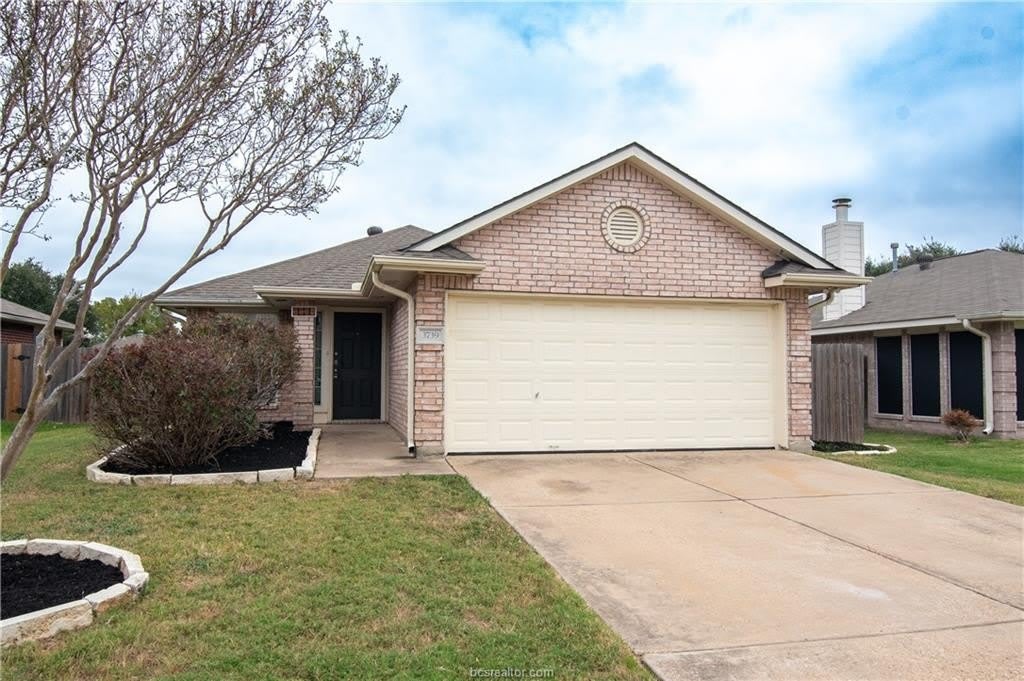3739 Marielene Circle – photo 1