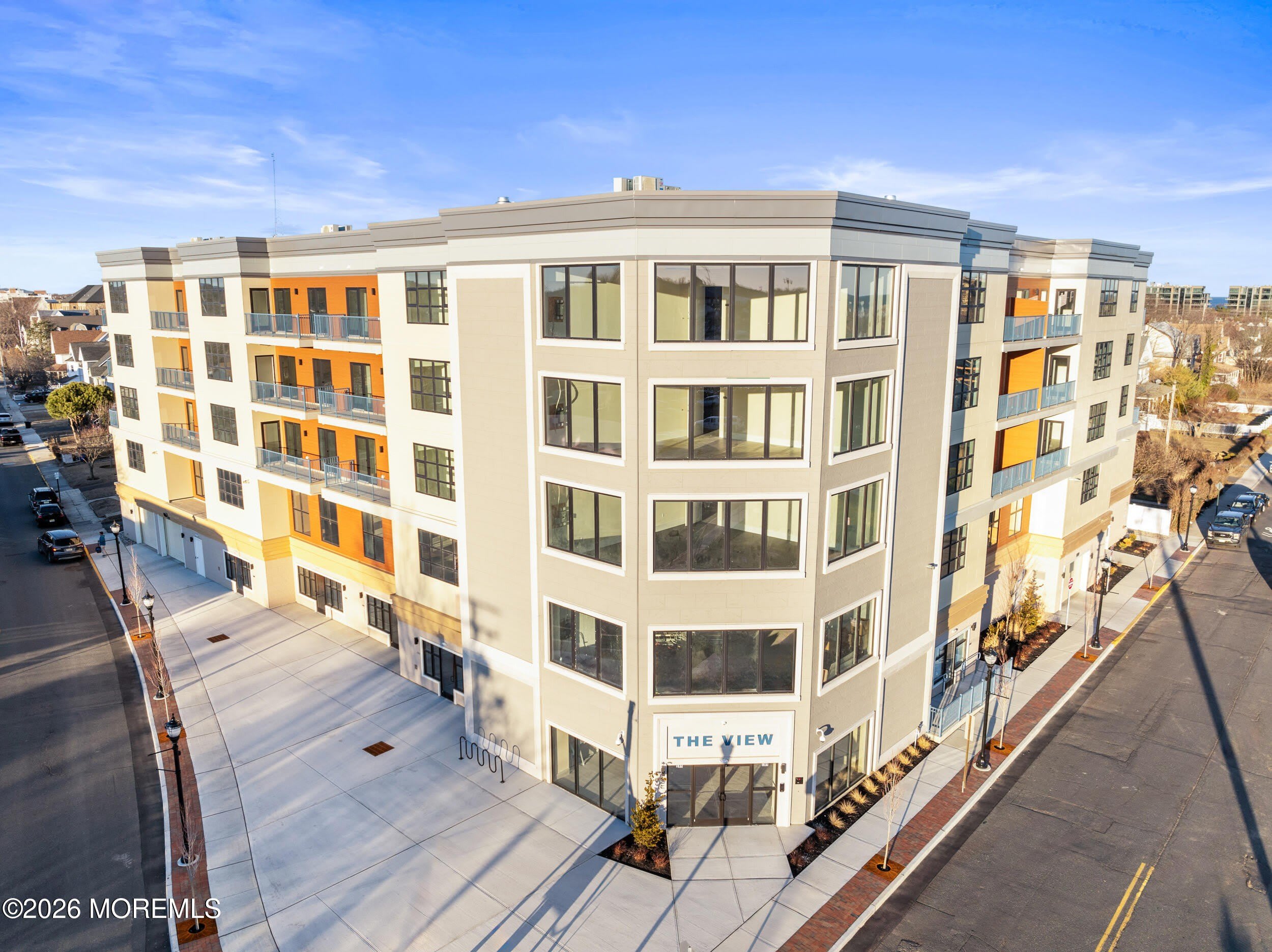 185 Morris Avenue – photo 1