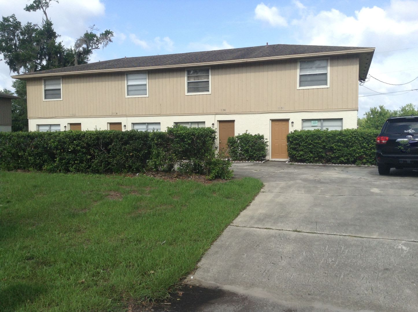 2 Bed 2 Bath Townhouse Very Close To Ucf – photo 1 of 19