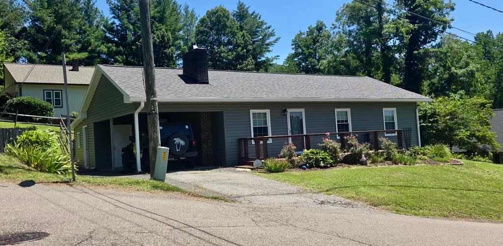 420 Sunset Drive – photo 1 of 13