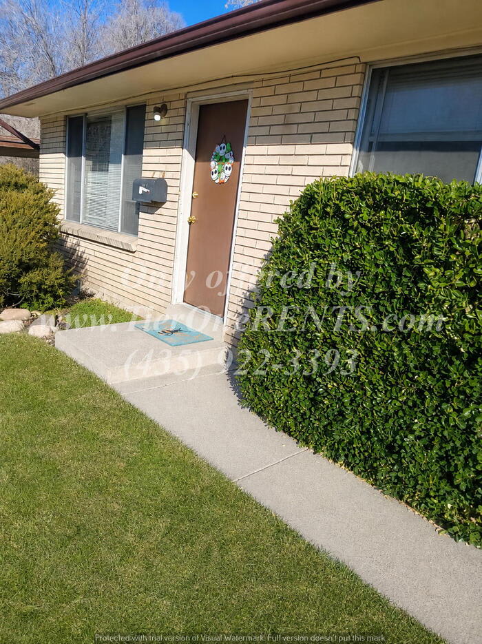 2277 East Gregson Avenue – photo 1 of 10
