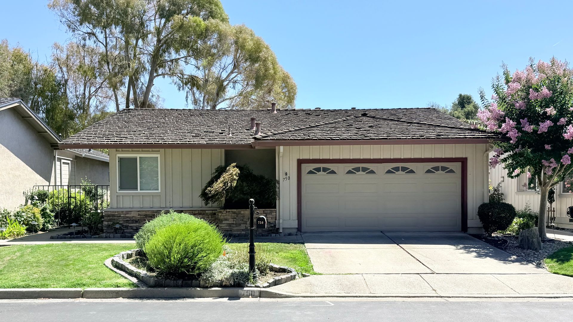 Bright and Airy, Single-Story, 4BD/2.5BA Home in Crow Canyon Country Club, Danville- Available NOW! – photo 1 of 54