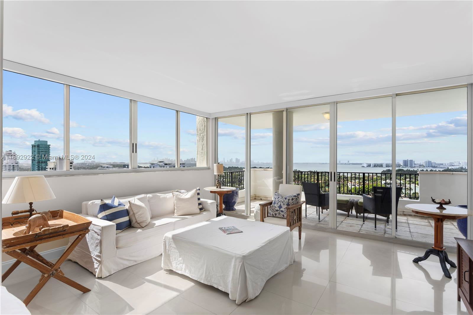 6422 Collins Avenue – photo 1