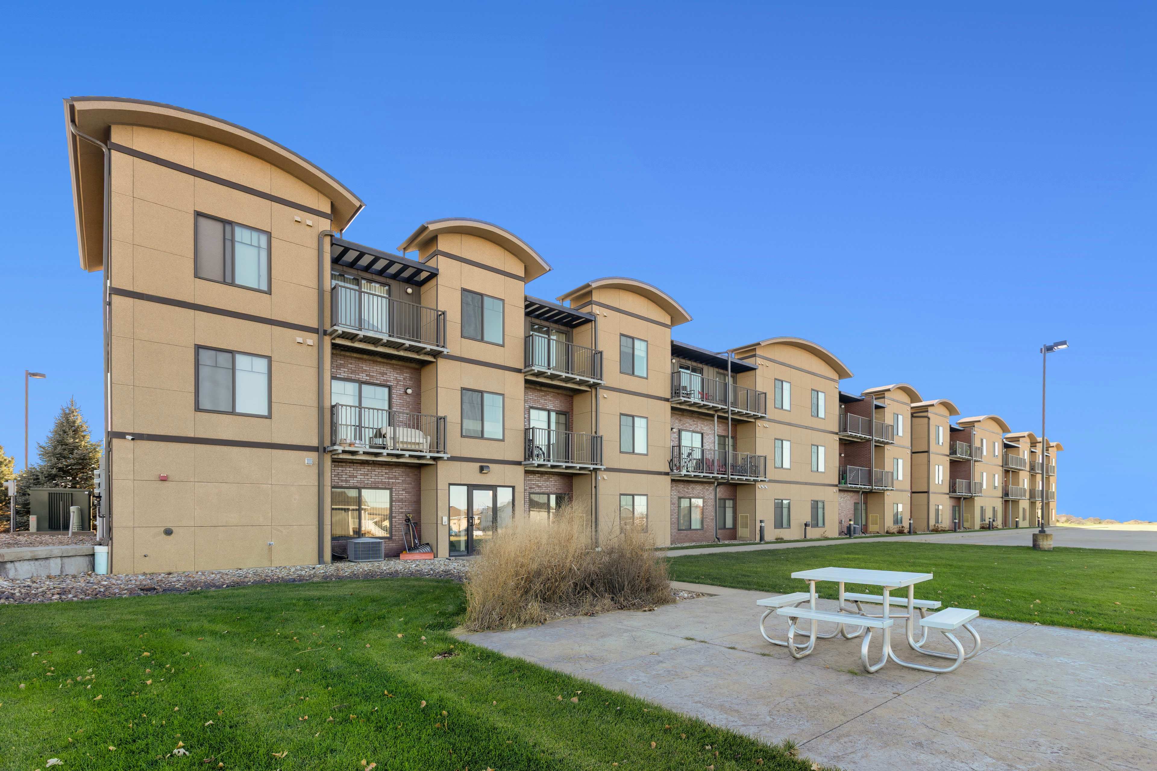 Highlands Ridge Apartments – photo 1 of 18